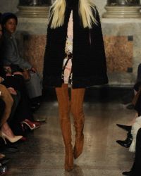 Коричневые зимние сапоги 