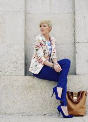 с чем носить синие туфли