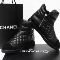 Зимняя брендовая обувь женская