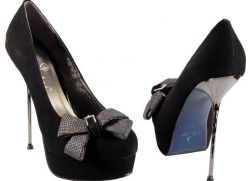 Черные женские туфли на каблуке