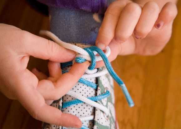 Как завязывать шнурки косичкой